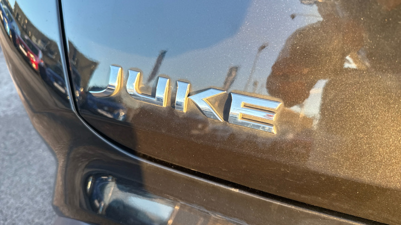 Nissan Juke 1.0 DiG-T 114 N-Connecta 5dr Petrol Hatchback